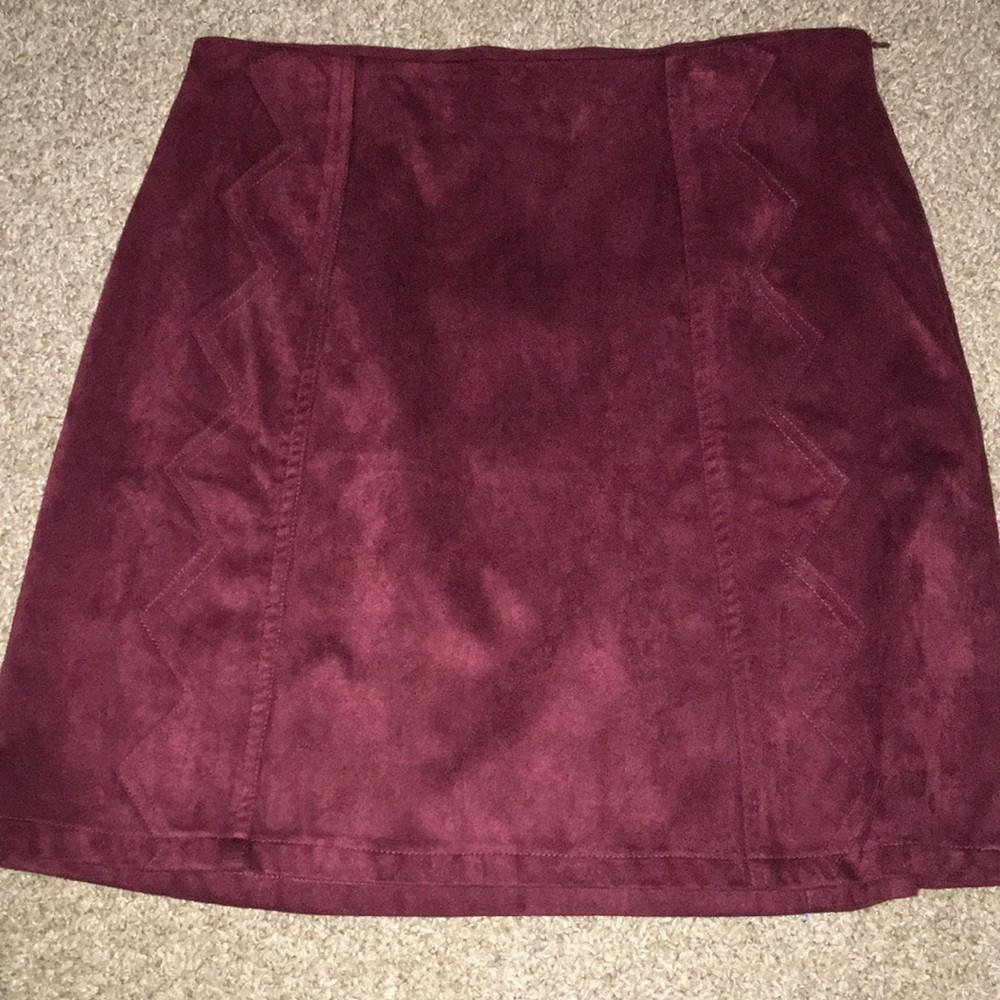 BURGUNDY SUEDE SKIRT